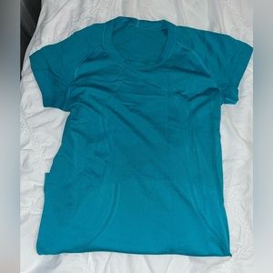 Lululemon swiftly tech short sleeve